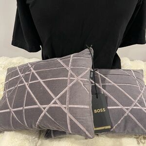 HUGO BOSS Gray Geometric Pillows ORIGINALLY $125+ LUXURIOUS!!